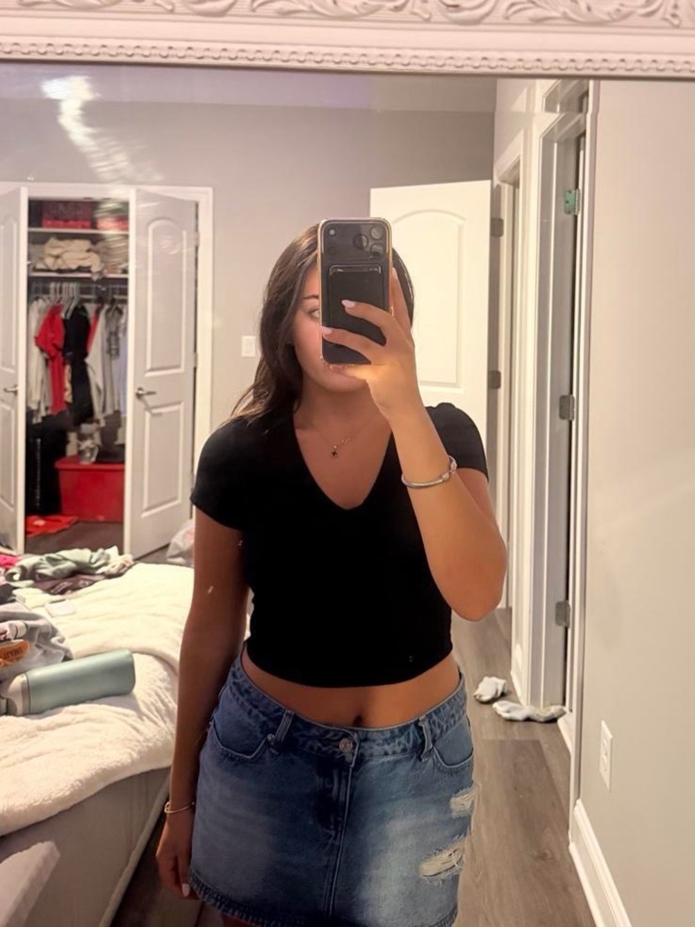 V Neck Cropped Tee